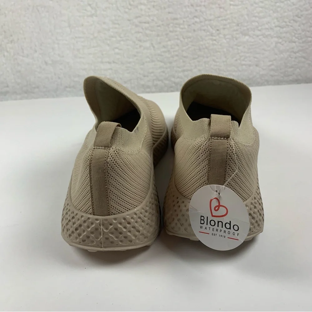 Blondo Womens Sarah Slip On‎ Knit Stretch Sneakers Tan Textured Wedge 9.5 NWOB